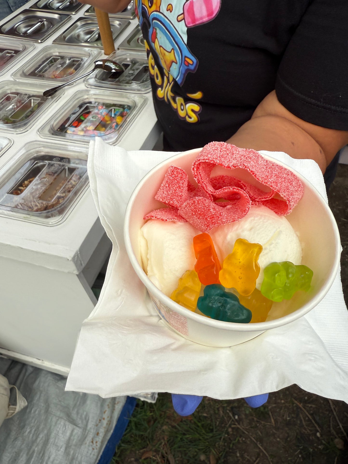 MOBILE CART- ICE CREAM-SUNDAES